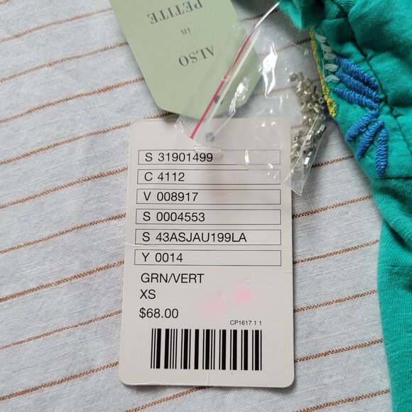 Anthropologie embroidered Tee top - Picture 5 of 9